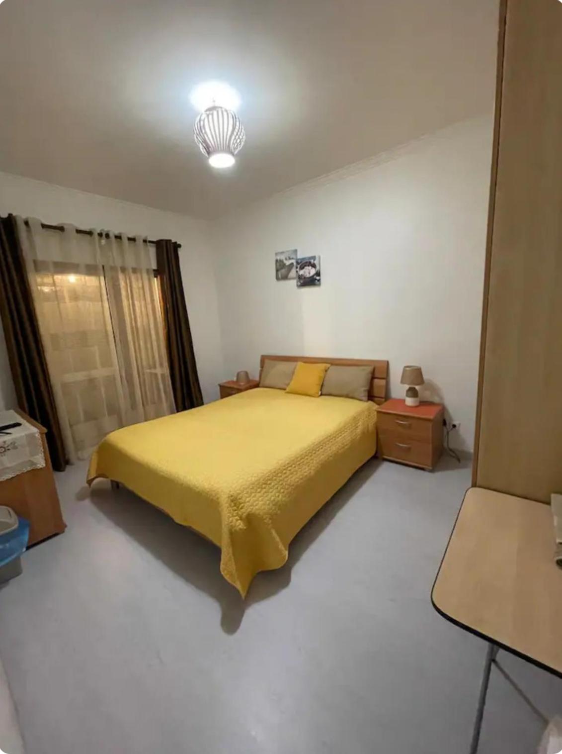 Quarto Calmo E Acolhedor Apartment อัลมาดา ภายนอก รูปภาพ