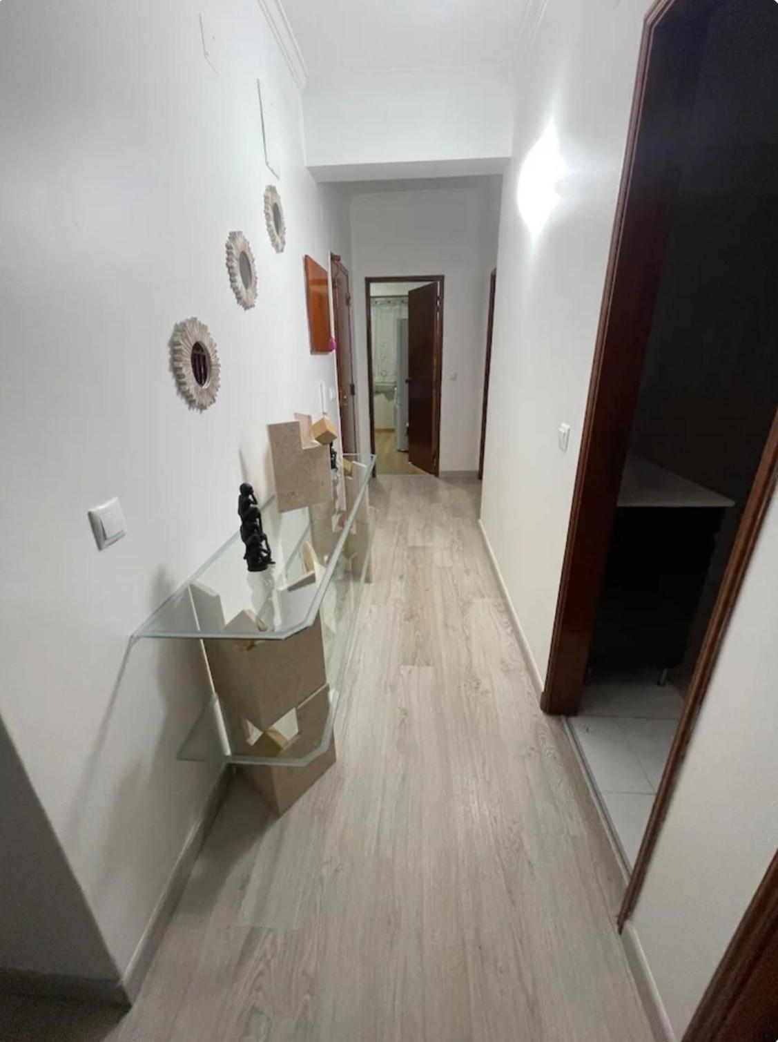 Quarto Calmo E Acolhedor Apartment อัลมาดา ภายนอก รูปภาพ