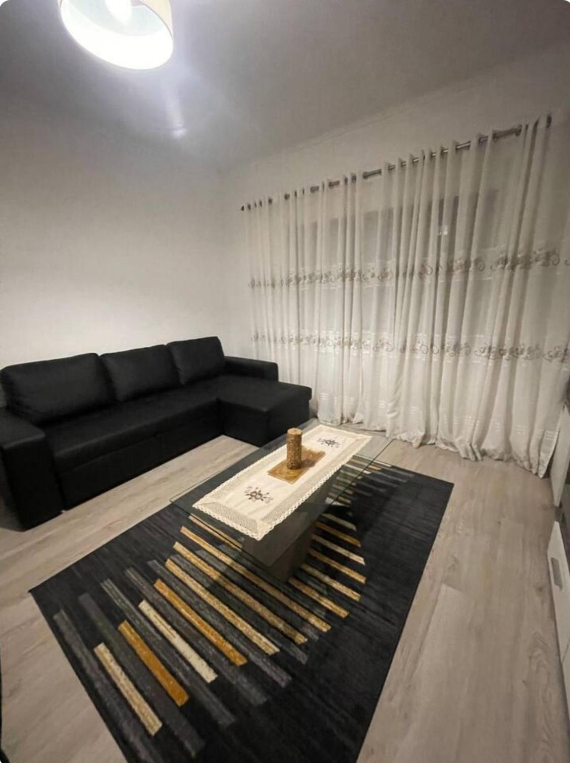 Quarto Calmo E Acolhedor Apartment อัลมาดา ภายนอก รูปภาพ