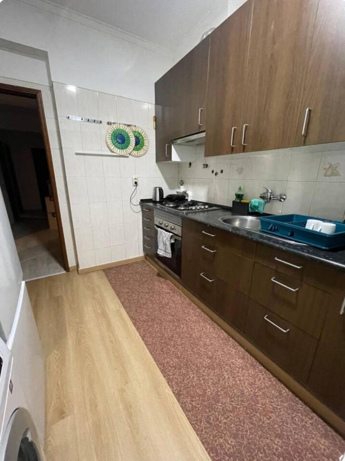 Quarto Calmo E Acolhedor Apartment อัลมาดา ภายนอก รูปภาพ