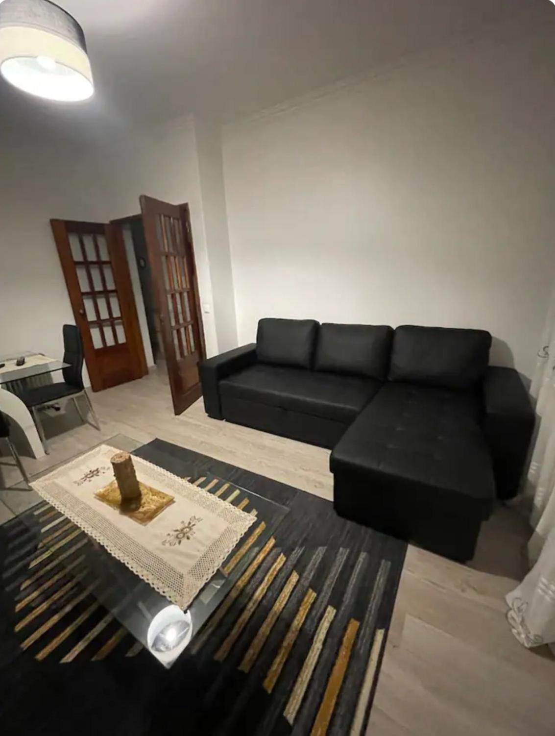 Quarto Calmo E Acolhedor Apartment อัลมาดา ภายนอก รูปภาพ