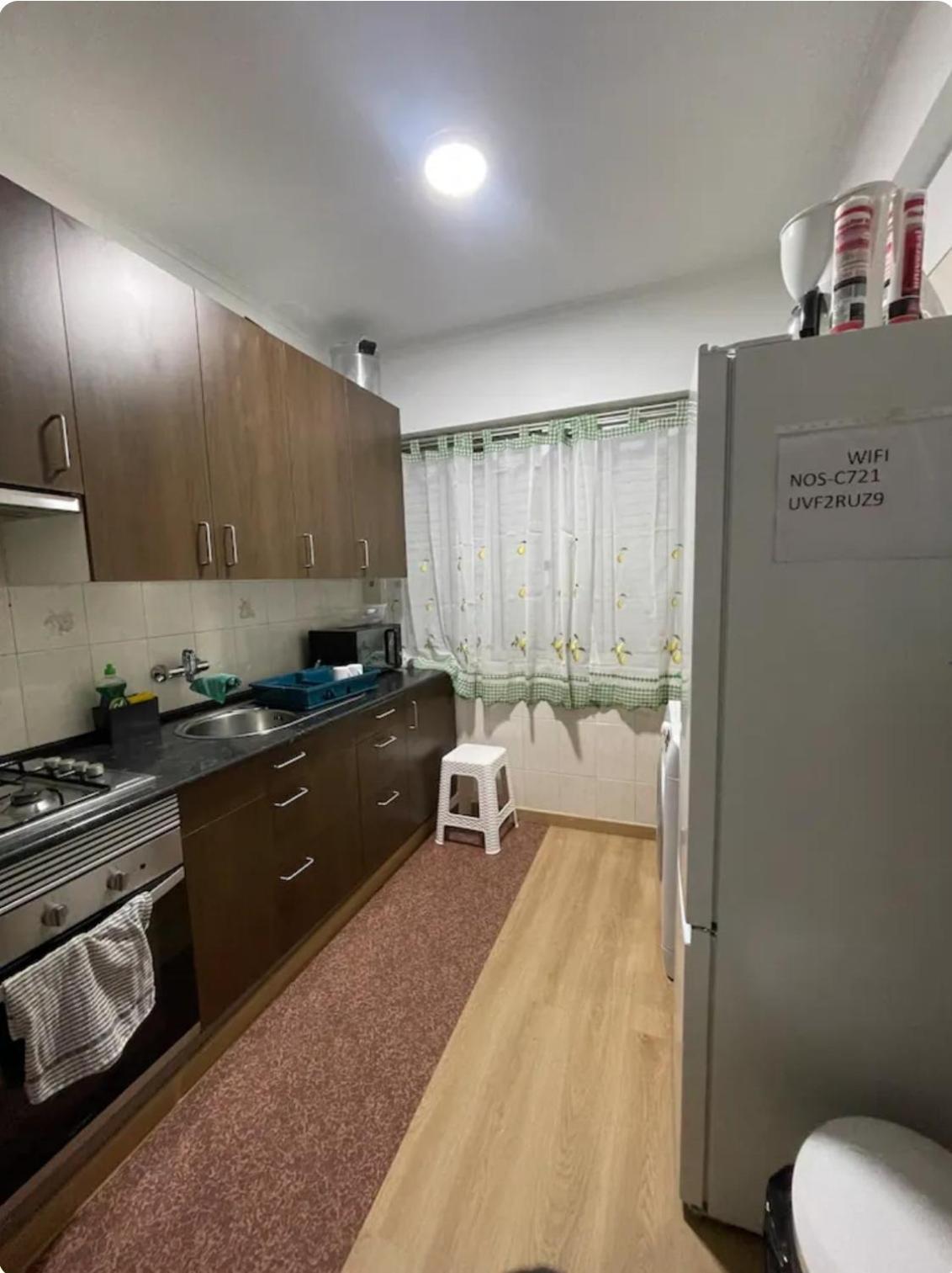 Quarto Calmo E Acolhedor Apartment อัลมาดา ภายนอก รูปภาพ