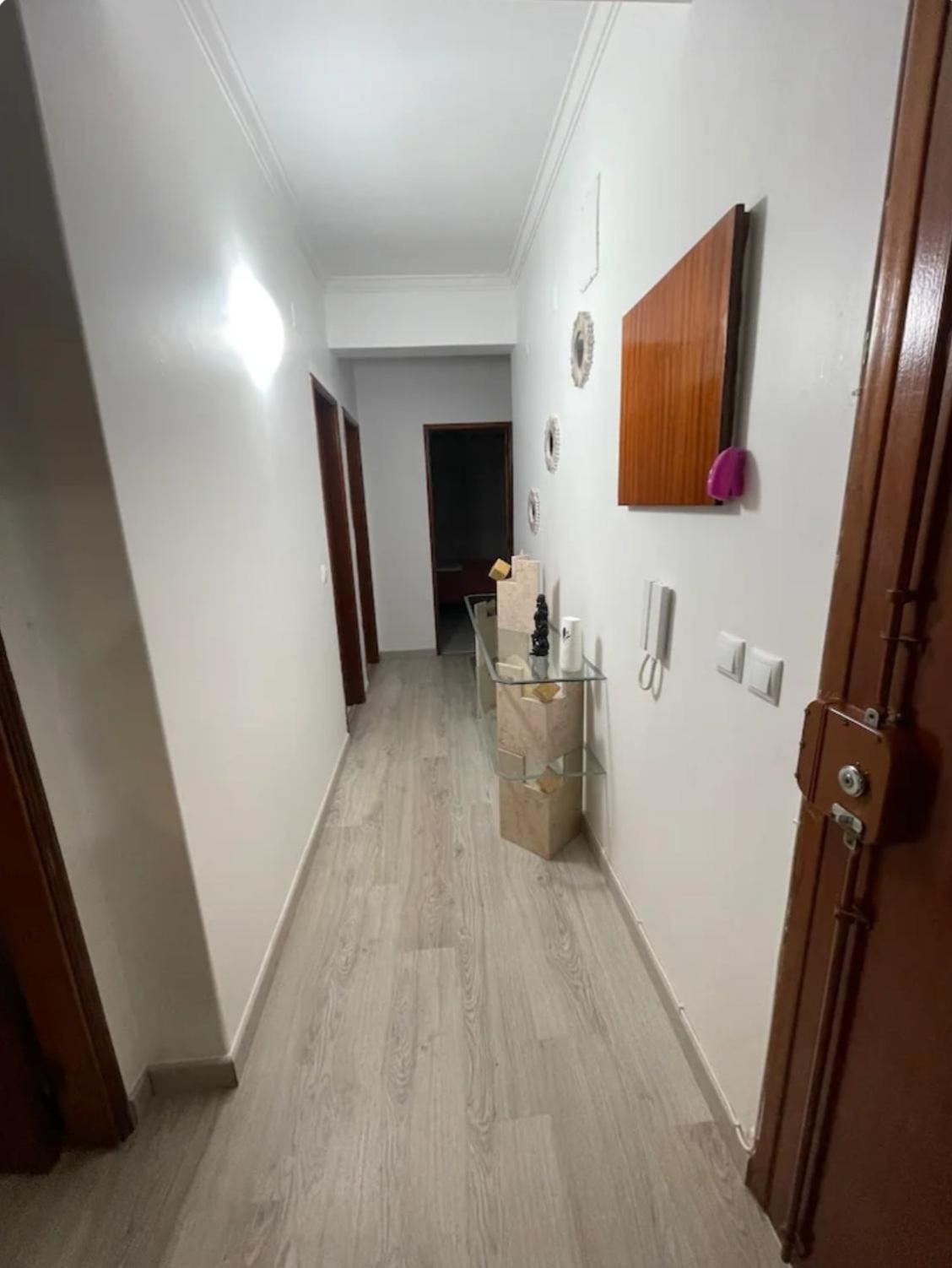 Quarto Calmo E Acolhedor Apartment อัลมาดา ภายนอก รูปภาพ